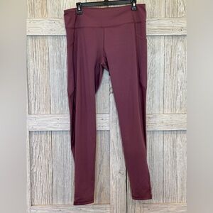 Old Navy Active Rose Pink Leggings with Mesh on sides of legs. Sz XLT